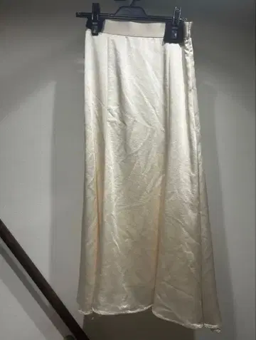 anuans 새틴 스커트