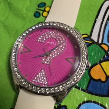 GUESS 핑크 물음표 시계