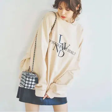 LAVANDA 2023 POPUP 한정판 로고 맨투맨 베이지