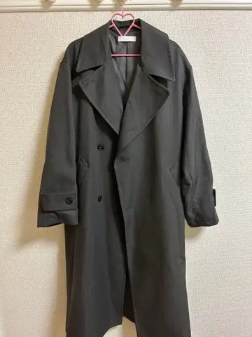다크 그레이 트렌치코트 더블 브레스트