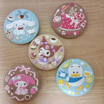 산리오 자수 캔뱃지 5종 세트