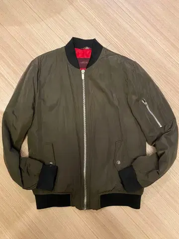 ZARA 올리브 MA-1 스타일 자켓