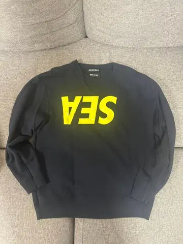 윈드앤씨 갓 셀렉션 맨투맨 M