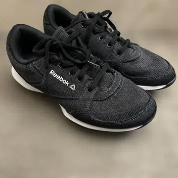 새상품급 23.5cm 리복 이지톤 2.0 레트로J 스니커즈