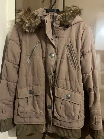 퍼 후드 베이지 다운 자켓 y2k