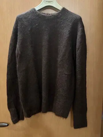 ebure 알파카 크루넥 니트