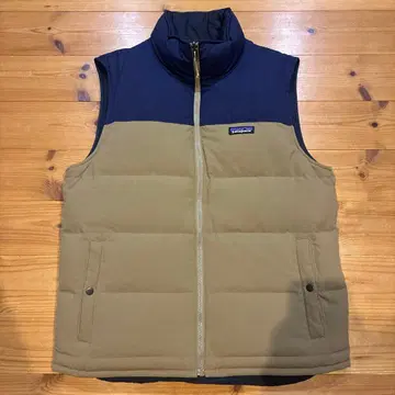 patagonia 다운 베스트 네이비/베이지 M 사이즈 [새상품급]