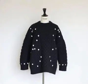 집소필라 gypsohila 플로럴 케이블 니트 BLACK