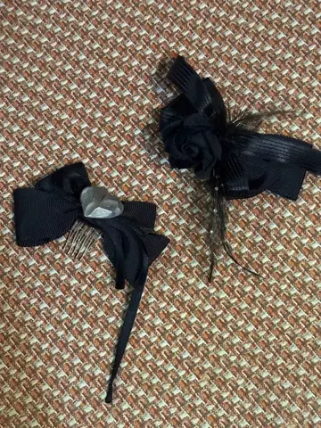 아리파이 블랙 리본 헤어 액세서리 빗