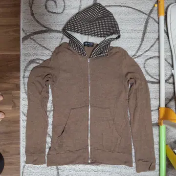 BEAMS 집업 후드티