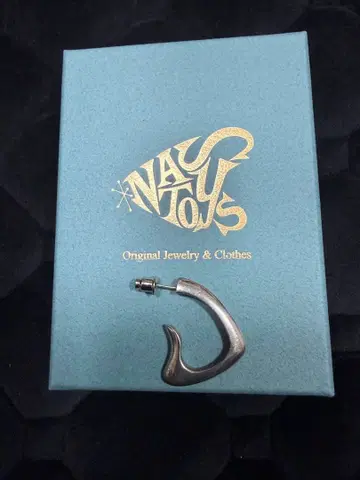 NASTOYS 나스트이즈 실버 귀걸이 모리시타 나오야 착용