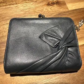 JILLSTUART 스파이럴 (7E) 금장식 2단 접이식 지갑