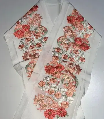 [ 새상품급 ] 자수 장식용 깃 후리소데 성인식