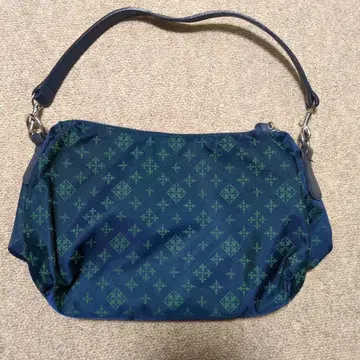 데일리 러셋 숄더백 네이비 블루