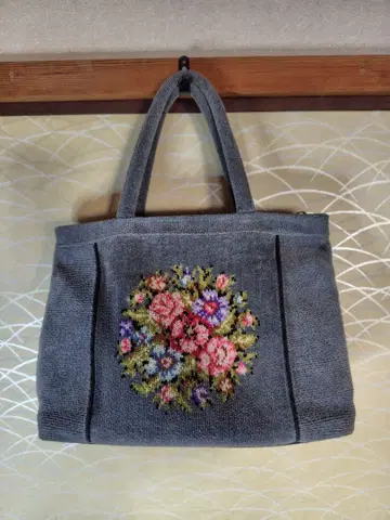 FEILER 꽃무늬 자수 그레이 핸드백