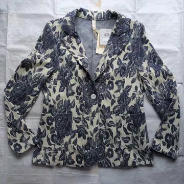 새상품 이탈리아제 플라워 프린트 테일러드 자켓