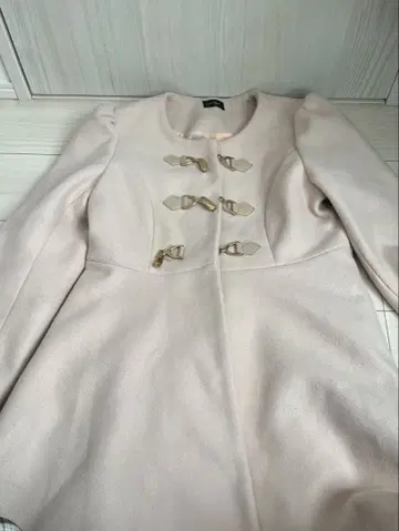 evelyn 비트 장식 플레어 코트