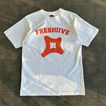 FRESHJIVE 90s graphic logo Tee y2k