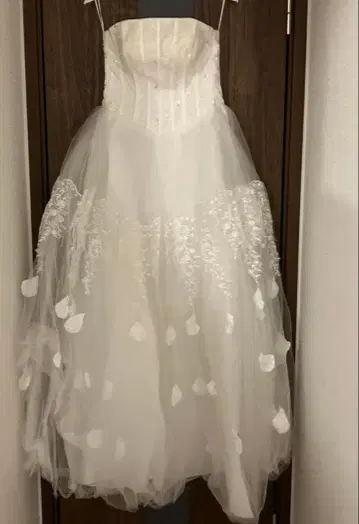 웨딩 드레스 화이트