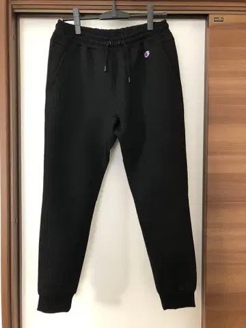 챔피온 랩 에어 스웨트 팬츠 L 사이즈 블랙