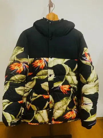 APPLEBUM 애플밤 플라워 프린트 다운 자켓