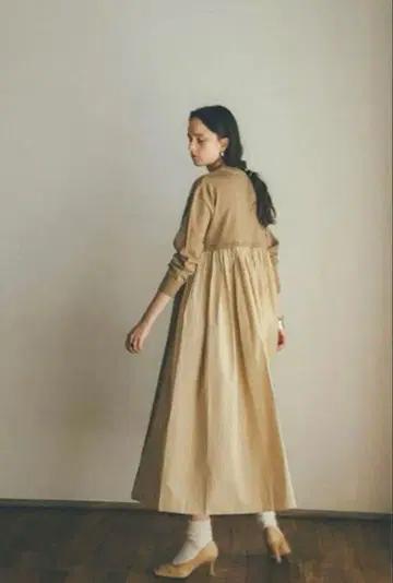 CLANE 백 플레어 니트 원피스