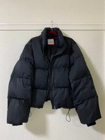 블랙 숏 다운 자켓