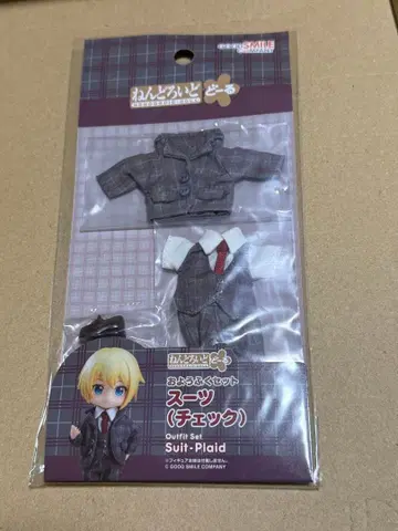 미개봉 새상품 넨도로이드돌 의상 세트 수트 체크