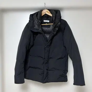 BEAUTY&YOUTH 후드 부착 다운 자켓 블랙