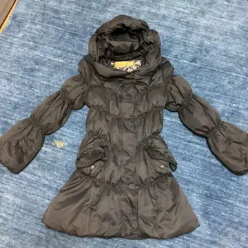 ROYAL PARTY 후드 부착 다운 자켓 블랙