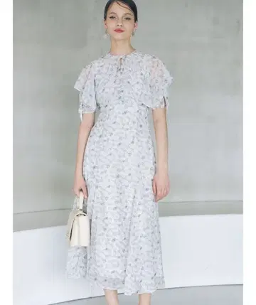꽃무늬 프릴 소매 맥시 원피스
