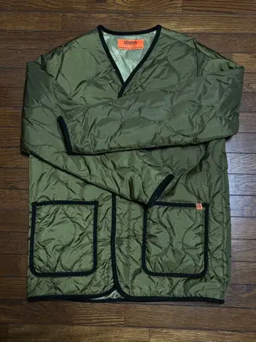 UNIVERSAL OVERALL 퀼팅 자켓 올리브