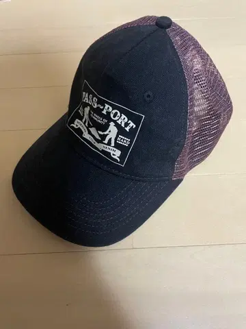 PASS-PORT 메쉬 캡 블랙/퍼플