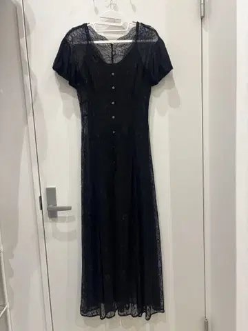 아메리빈티지 SCALLOP LACE EMPIRE DRESS