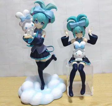 하츠네 미쿠 시나모롤 피규어 중고품