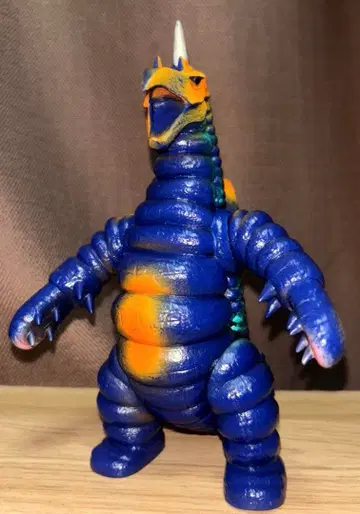 포피 킹 자우르스 바키심