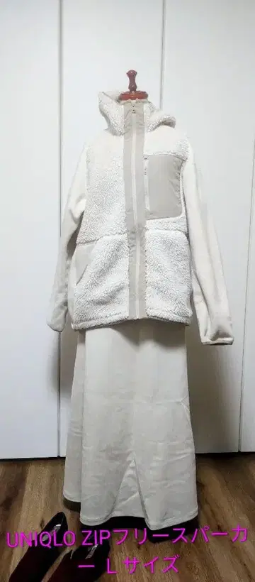 UNIQLO 화이트 마운티니어링 플리스 L 사이즈