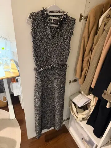 스나이델 snidel 슬리브리스 원피스 블랙 화이트