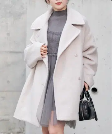 Chico 샤기 스탠드 미들 기장 오버코트 그레이지 코트