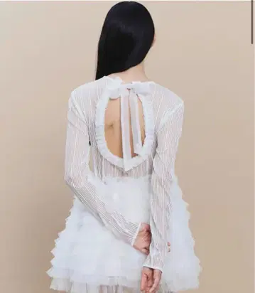 AVELINE RIBBON TOP Bibiy. 비비 시스루