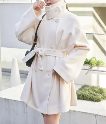 Chico 스탠드 미들 기장 코트 아이보리 코트