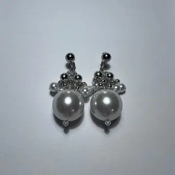 [ 새상품 미사용 ] 펄 귀찌 나사식 결혼식 파티