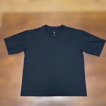 마가렛호웰 x MIZUNO 블랙 T셔츠