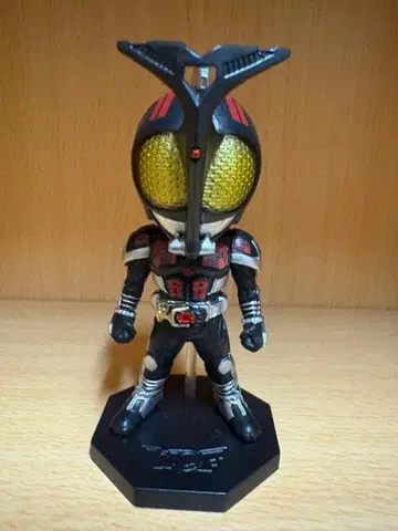 월드 컬렉터블 피규어 가면라이더 카부토 다크 카부토