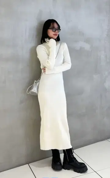 y/m x 이시도 에나 하프 ZIP 리브 니트 롱 원피스