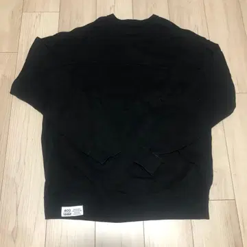 뉴발란스 블랙 트레이닝복 L 사이즈