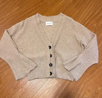 울 100W 버튼 가디건 - CAPRICIEUX LE'MAGE