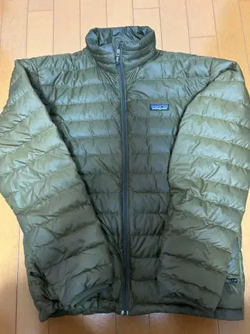 Patagonia 다운 자켓 카키