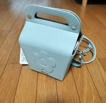 마리콴트 케이크 BOX형 숄더백 스카이블루