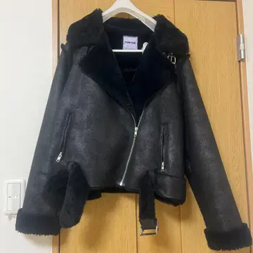 PUNYUS 에코 무스탕 자켓 블랙 사이즈 3